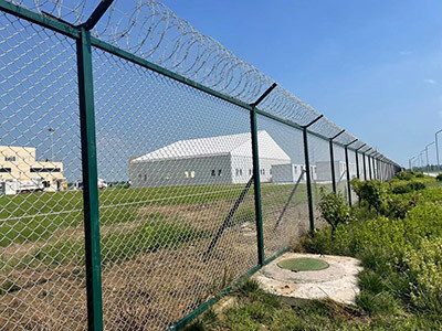 鋁包鋼機(jī)場(chǎng)圍界圖片4