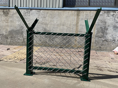 鋁包鋼機(jī)場(chǎng)圍界圖片5