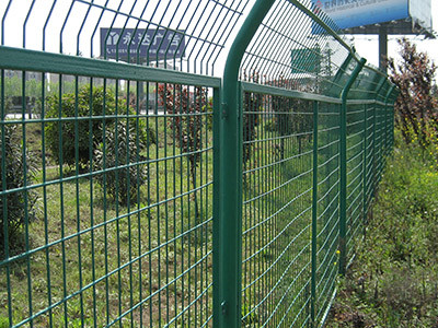 圈山圈地護欄網(wǎng)圖片1