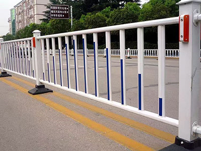 市政護(hù)欄圖片3